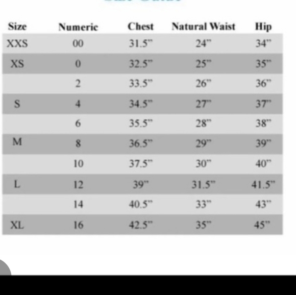 Lilly Pulitzer Luxletic Sabbia UPF 50+ skort in the Oyster Bay Navy On - Picture 9 of 9